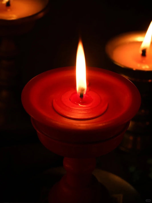 What Are the Parts of a Buddhist Altar?