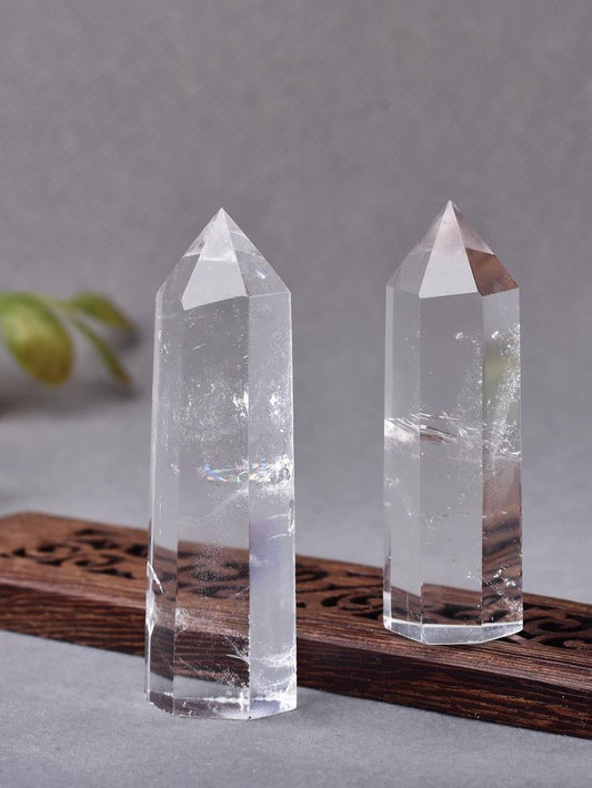 Guide to white translucent stone with Tibetan‑consecrated clarity, purity, and daily calm