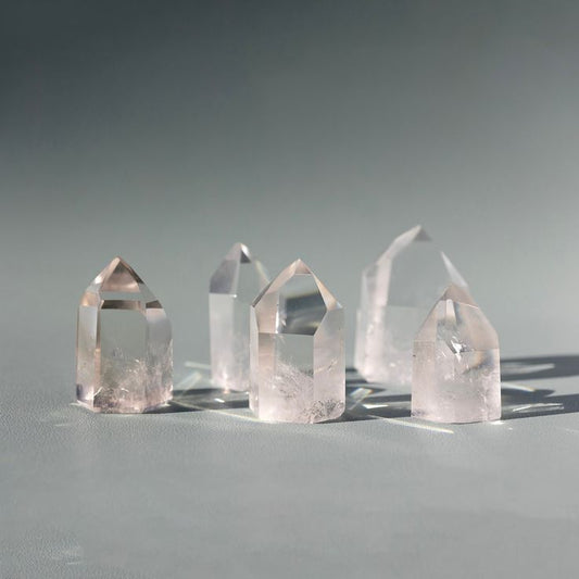 Guide to transparent gems for everyday clarity with Tibetan‑consecrated focus