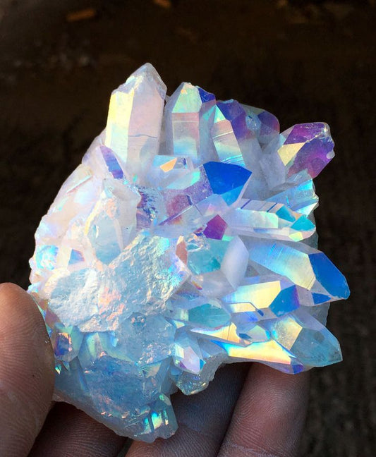 Guide to Crystal Name Meanings: Master Blessings, Uses, and Confident Buying