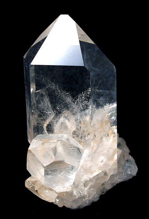 Guide to clearest crystal choices with Tibetan‑consecrated clarity