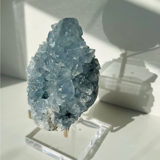 Guide to Pendulum Crystal Practice: Methods, Meanings, and Empowered Picks