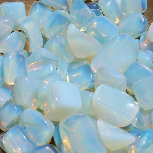 Guide to Crystals for Beginners: Simple Starts and Consecrated Power