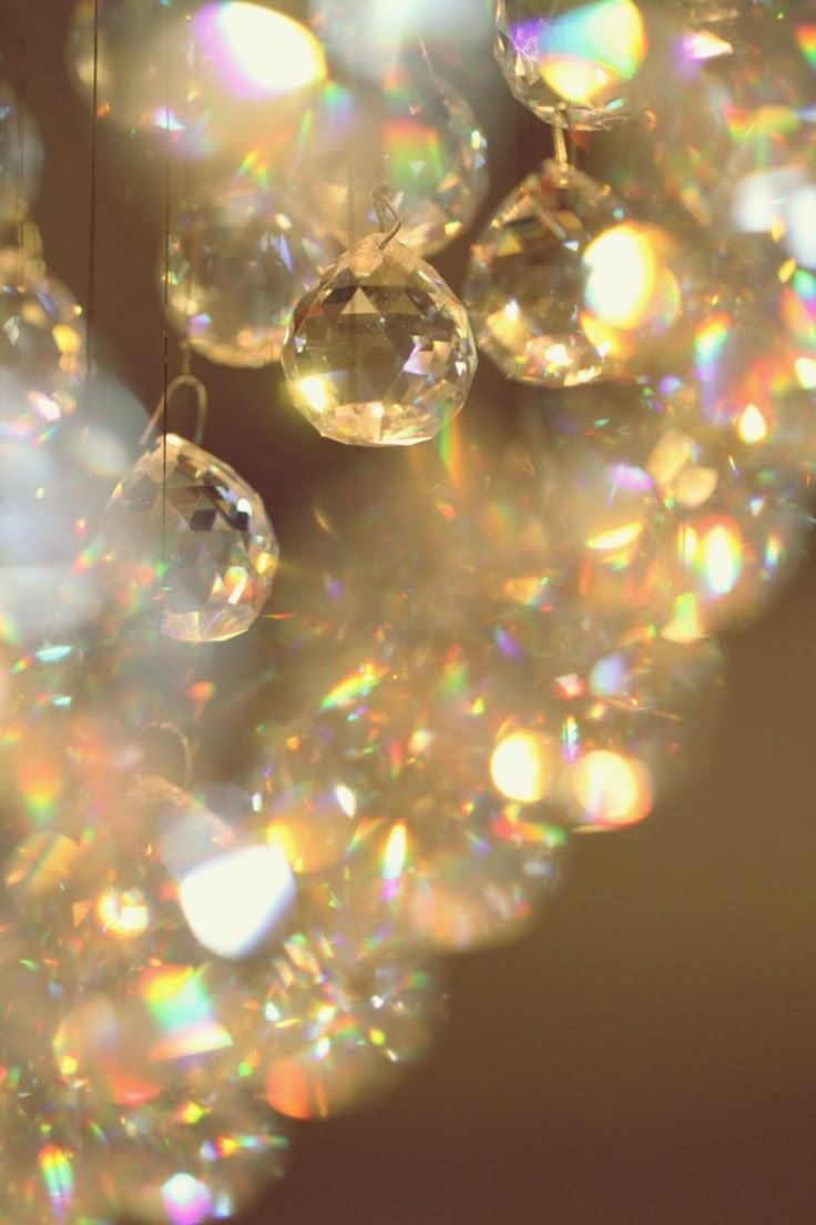 Guide to Different Types of Stones and Crystals for Real-World Healing and Tibetan Blessing Power