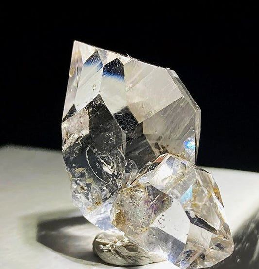 Guide to lucky crystals with Tibetan‑consecrated fortune, flow, and practical wins