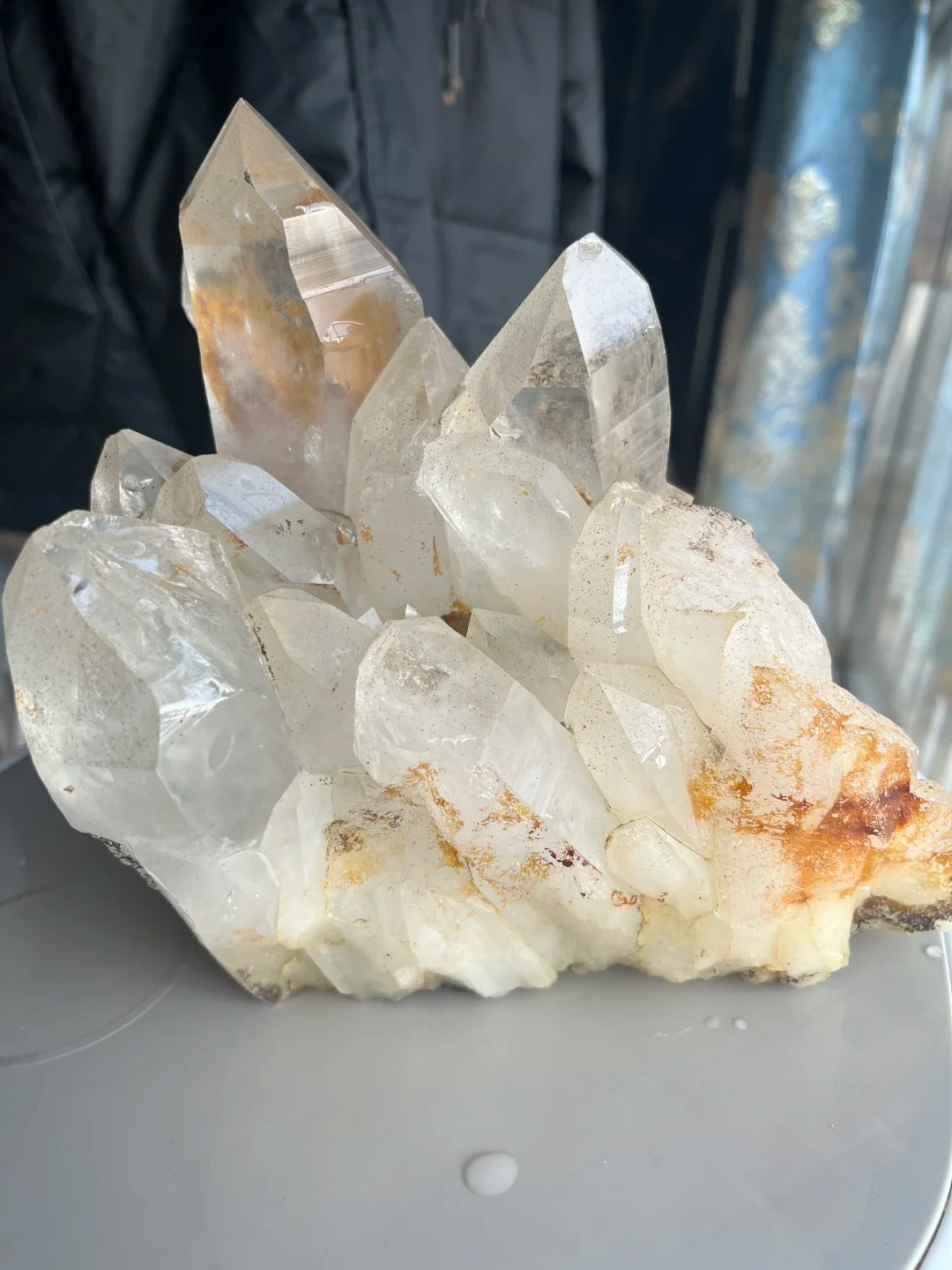 Guide to crystals for love and relationships: clear meanings, starter kits, 90‑second rituals, home setups and care, FAQs, and why Tibetan master‑consecrated pieces create a calm, coherent field for sincere connection