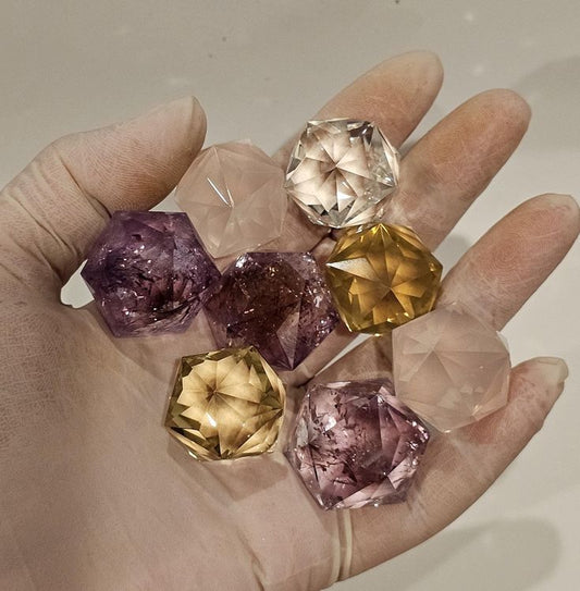 Guide to Quartz Crystal Benefits: A Friendly Path to Sacred, Blessed Power