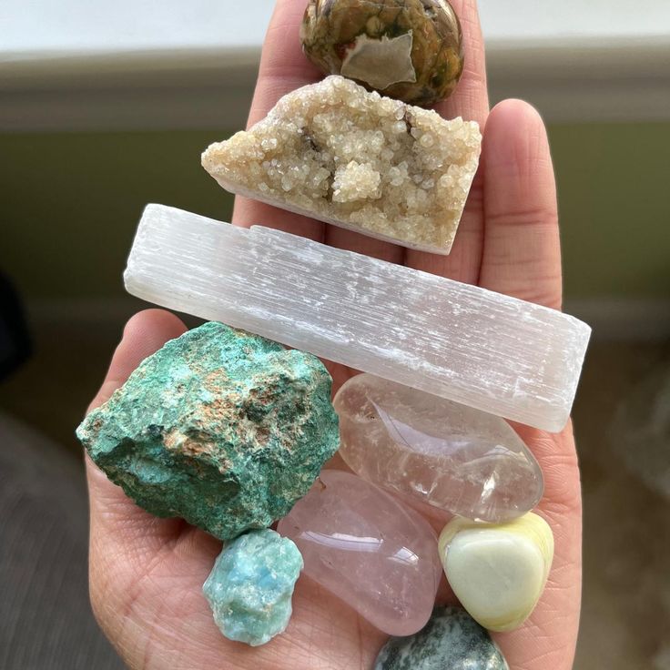 Guide to Crystals and Their Meanings: Master-Blessed Clarity You Can Feel