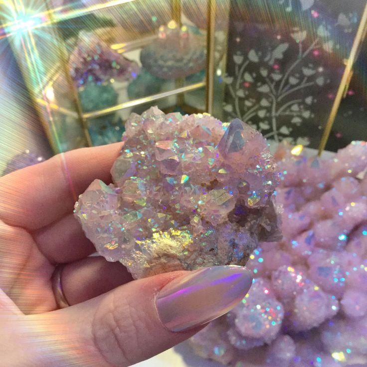 Guide to Gemstone Name: Choosing, Using, and Tibetan Blessing Benefits