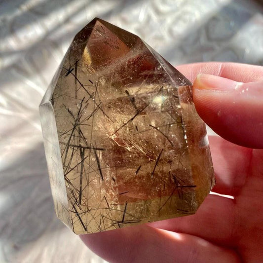 Guide to Chakra Healing Crystals: A Practical, Peaceful Path to Real Balance