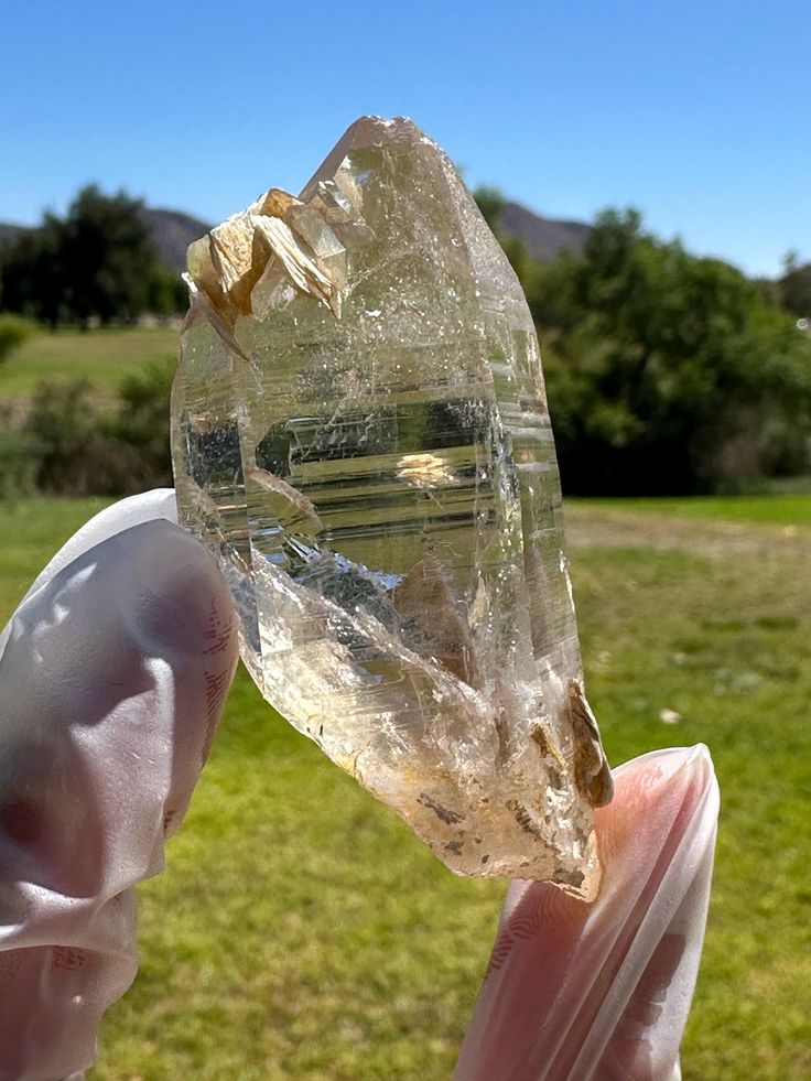 Quartz Crystal Necklace Guide: Science, Ritual, Care, and Smart Buying