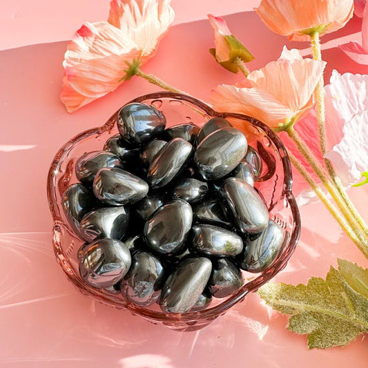 Guide to lovers crystals with Tibetan‑consecrated tenderness and trust