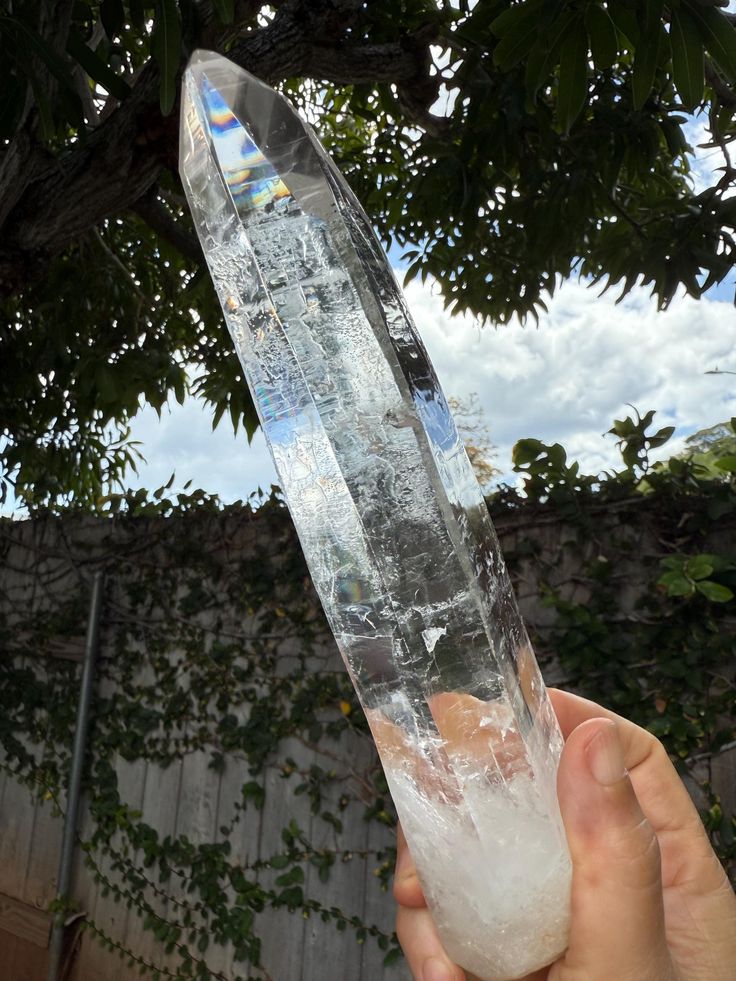 Guide to Crystal for Protection: Daily Shields, Rituals, and Master Blessings