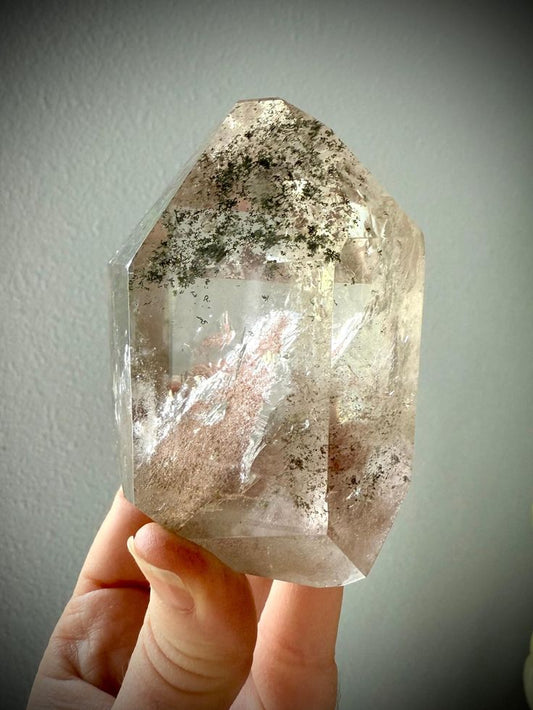 Guide to Cristal Names: Meanings, Uses, and Master-Blessed Sacred Choices