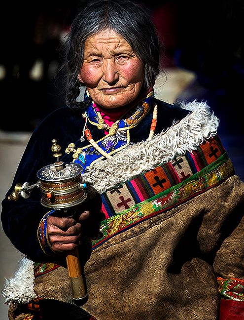 Guide to Different Type of Crystals: Daily Uses and Tibetan Blessing Power