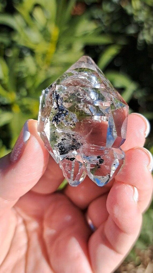 Guide to Crystals for Sale: Smart Buying, Daily Use, and Master‑Blessed Magic