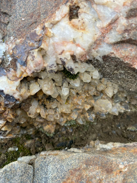 Guide to crystals for strength: a grounded, human‑friendly path to Tibetan‑blessed resilience—what consecration adds, how to choose by intention, and simple daily practices that make fortitude real in your week