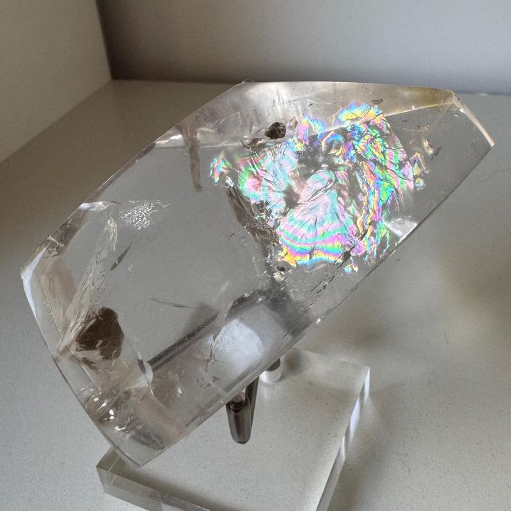 Guide to Clear Gemstones Blessed by Tibetan Masters for Daily Clarity