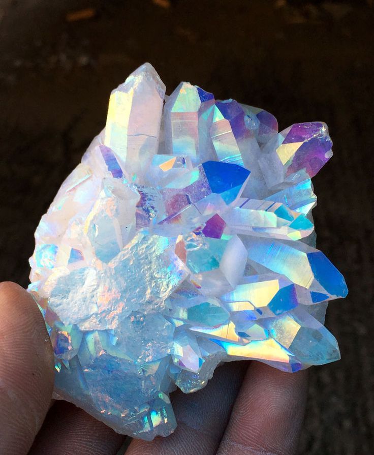 Guide to Crystal Name Meanings: Master Blessings, Uses, and Confident Buying
