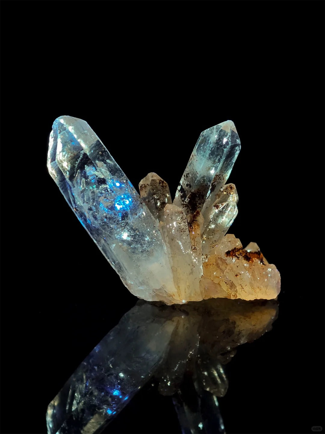 Guide to stones for attracting money: practical picks, desk and doorway placements, micro‑grids, travel sets, jewelry cues, cleansing and charging, plus how Tibetan master consecrations add calm, ethical momentum to real‑world prosperity