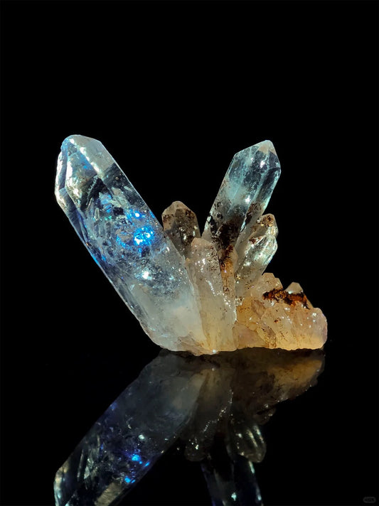 Guide to stones for attracting money: practical picks, desk and doorway placements, micro‑grids, travel sets, jewelry cues, cleansing and charging, plus how Tibetan master consecrations add calm, ethical momentum to real‑world prosperity