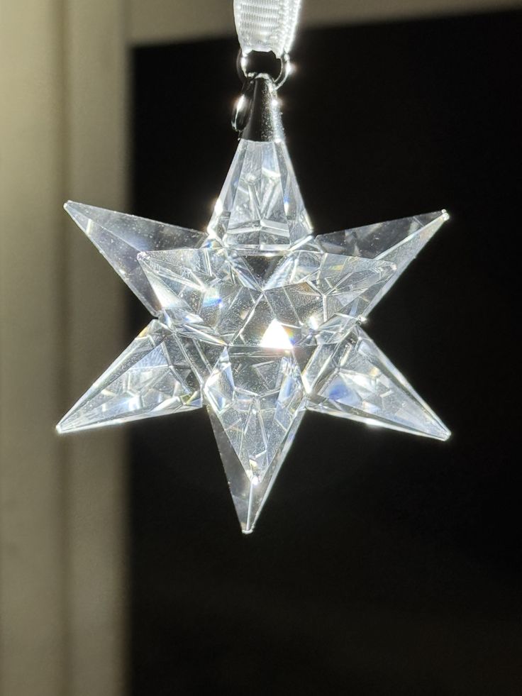 Guide to Gems Name Meanings, Uses, and Tibetan Consecration Power