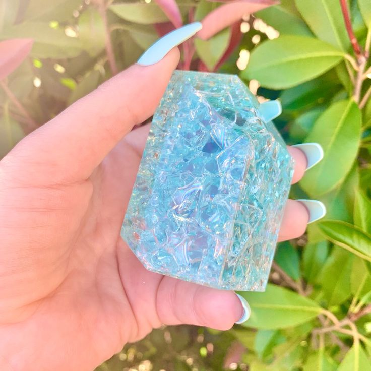 Guide to Crystal Colors and Tibetan-Blessed Energy in Daily Life