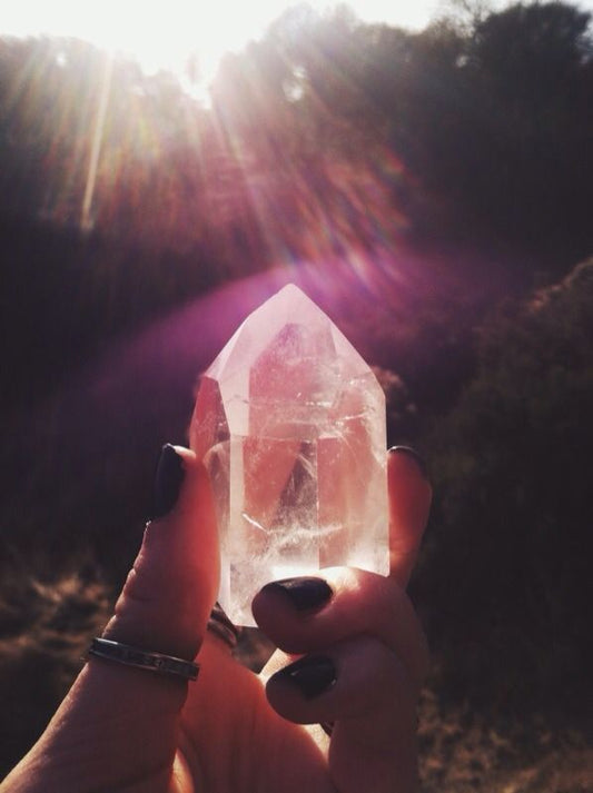 Guide to crystals for protection and good luck with Tibetan‑consecrated steadiness