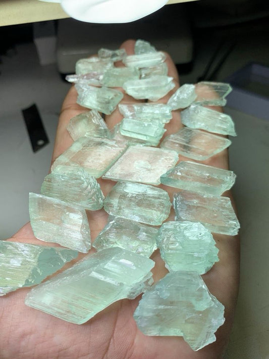 Guide to Spiritual Gifts in the Bible: Everyday Service, Sacred Tools, and Master‑Blessed Crystal Focus