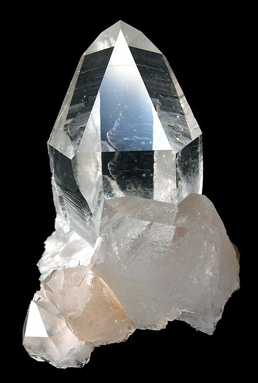 Guide to crystals to aid sleep with Tibetan‑consecrated hush and steady rest