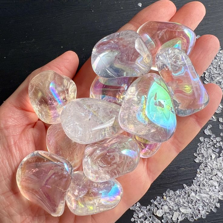 Protection Crystal Necklace Guide: Compare, Choose, and Wear With Confidence