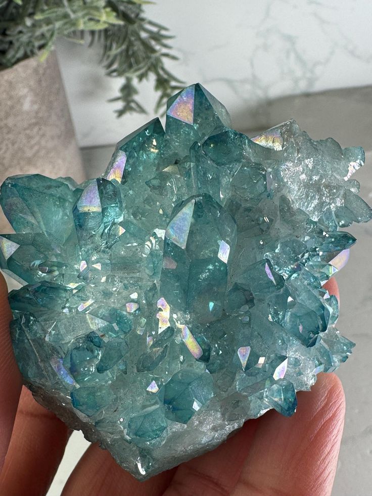 Guide to Rock Crystals: Everyday Clarity and Consecrated Power