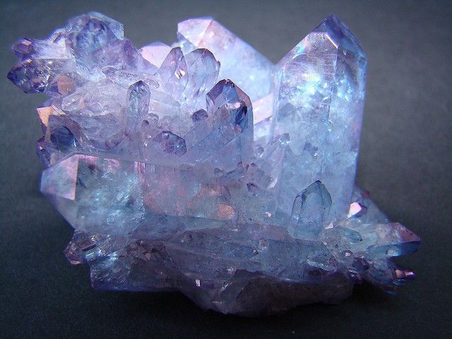 Guide to Crystal Chart Wisdom: Meanings, Uses, and Empowered Picks
