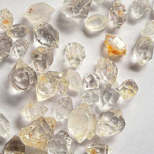 Guide to Different Types of Quartz: Meanings, Rituals, and Lineage Blessings